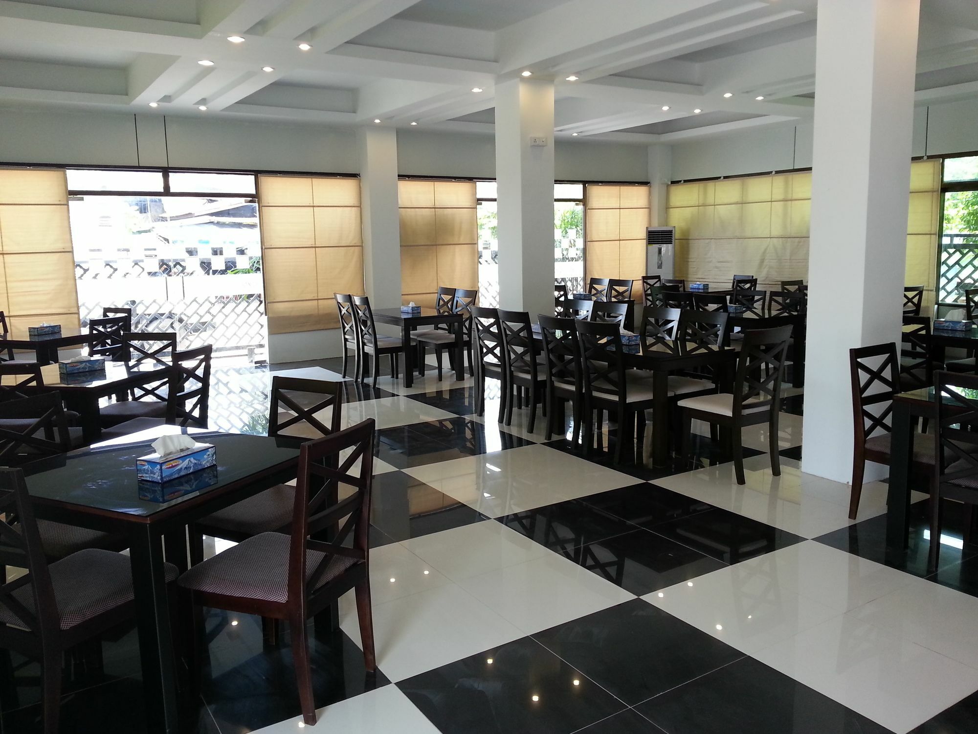 Hotel 72 ย่างกุ้ง ภายนอก รูปภาพ