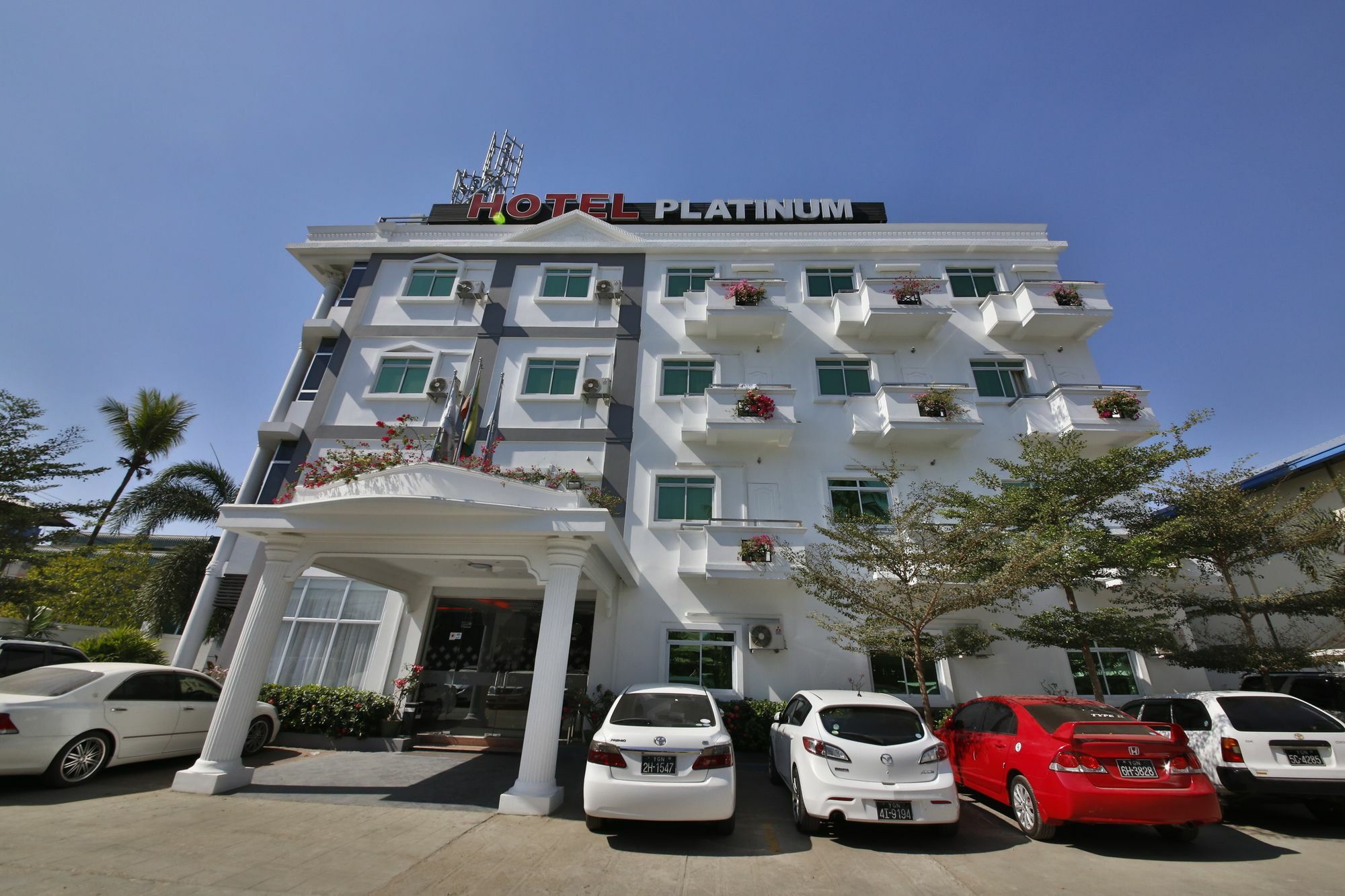 Hotel 72 ย่างกุ้ง ภายนอก รูปภาพ