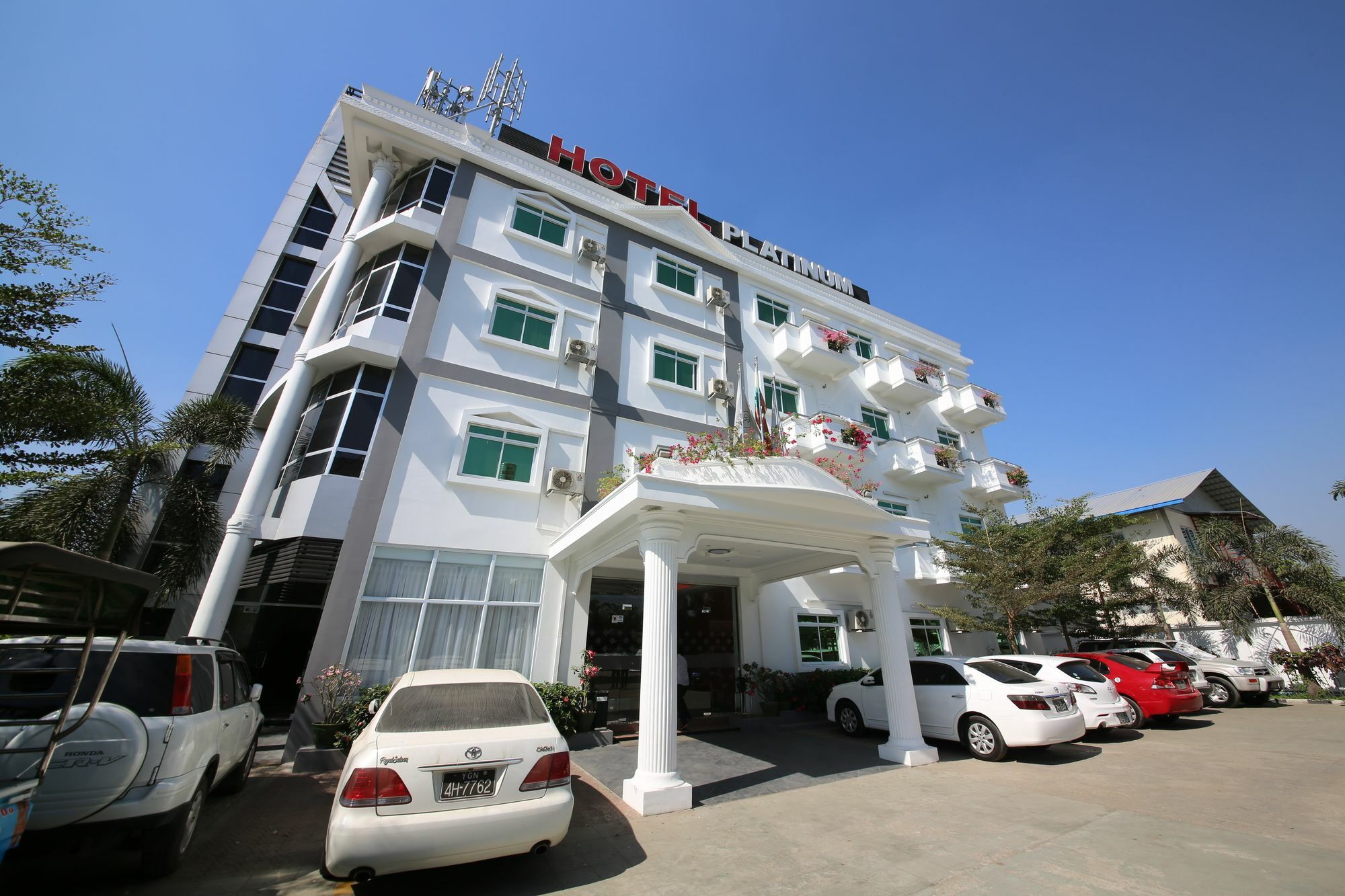 Hotel 72 ย่างกุ้ง ภายนอก รูปภาพ