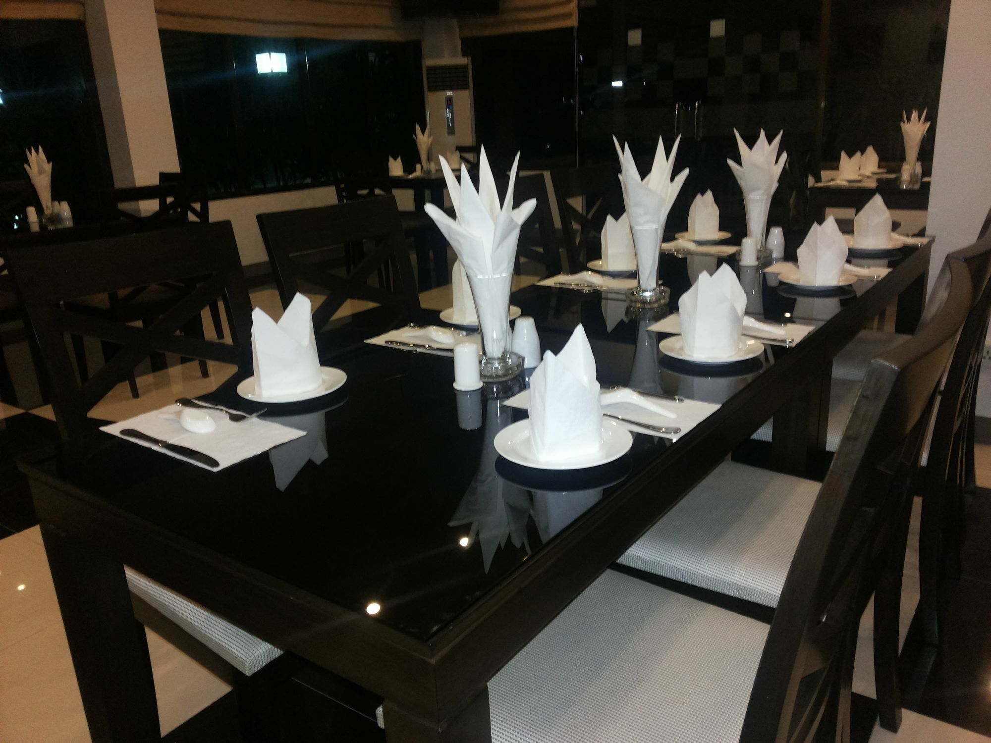 Hotel 72 ย่างกุ้ง ภายนอก รูปภาพ